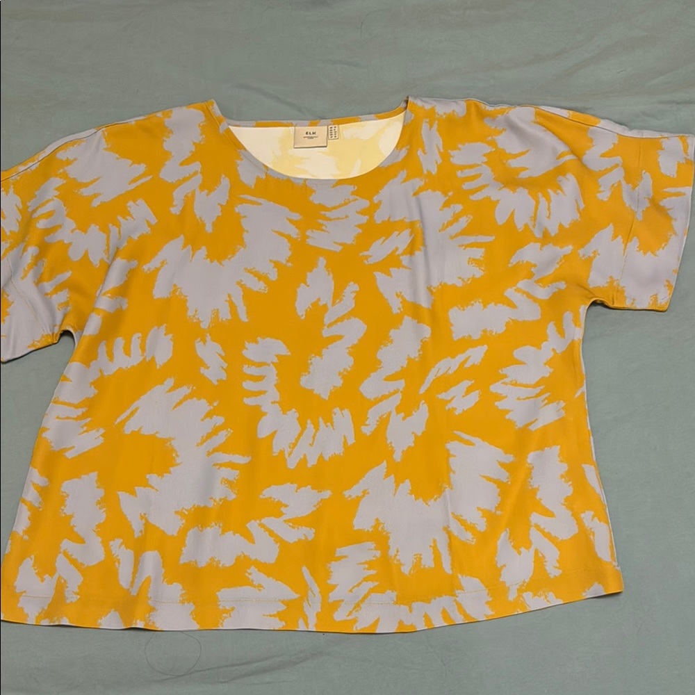 ELK the label oversize top size 8